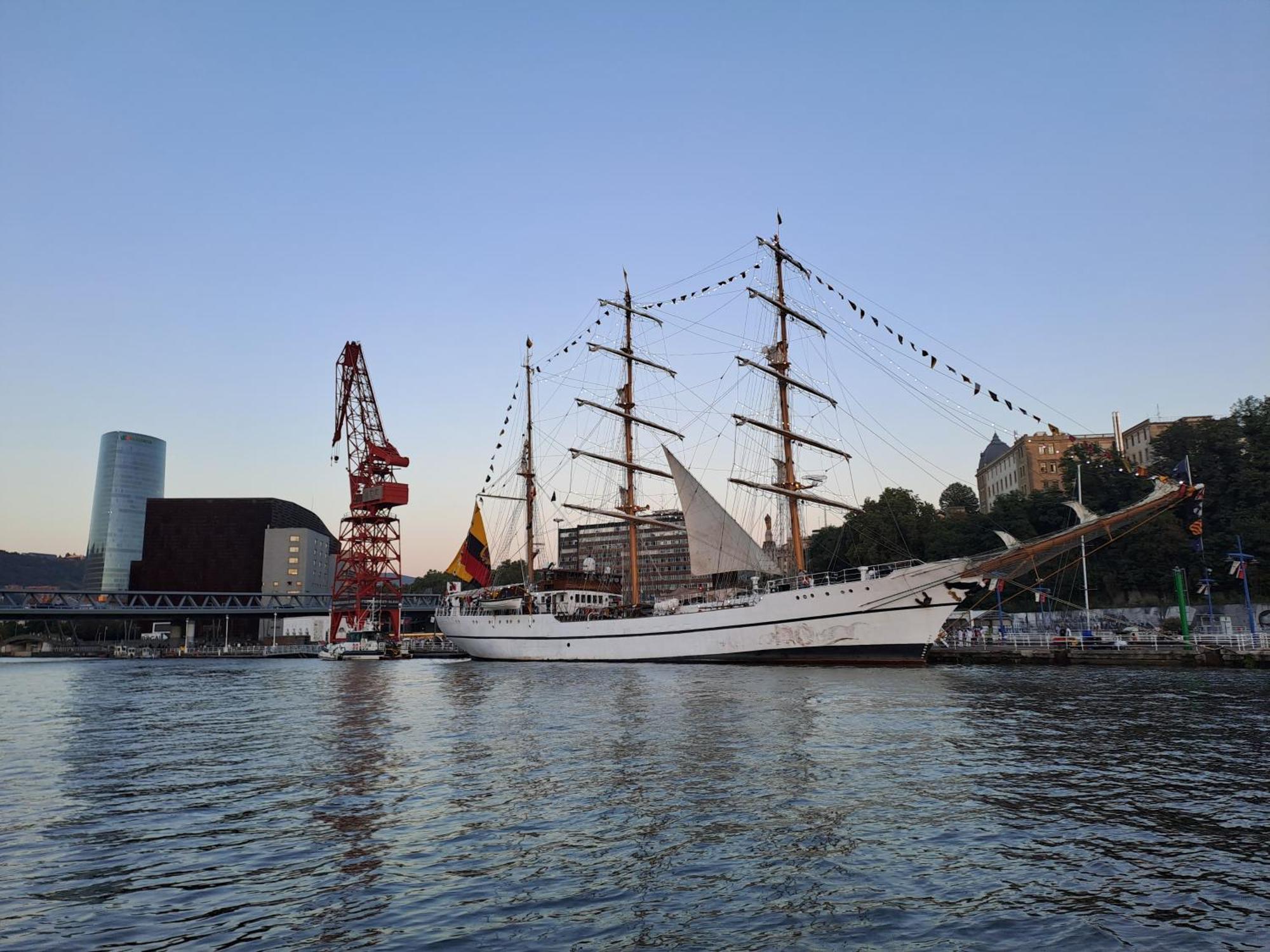 Bilbao, A Un Paso. Daire Dış mekan fotoğraf